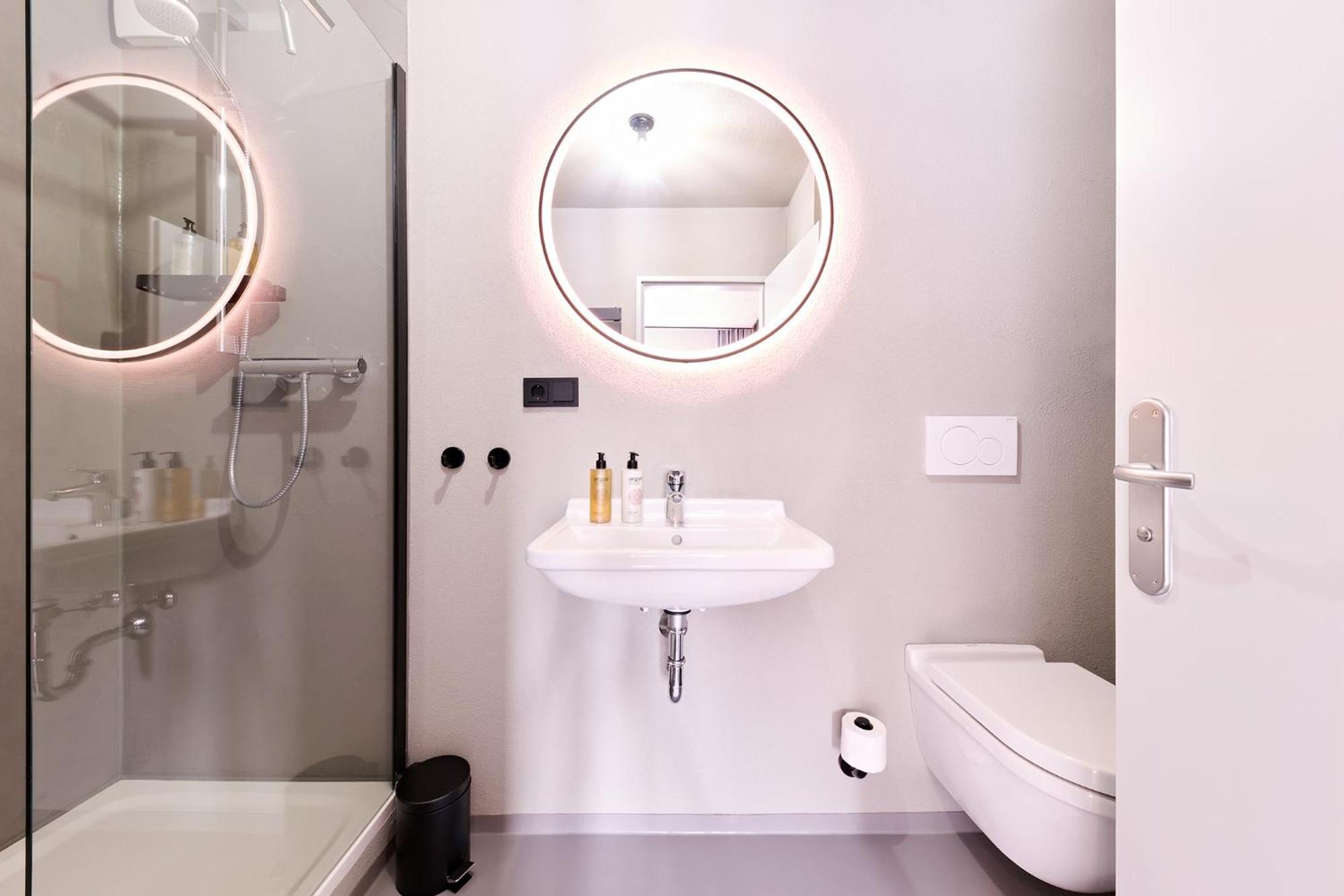 Xzllenz Kueche Bad S-Bahn Parken Smart-Tv Wellbeing Apartamento Neunkirchen am Sand Exterior foto