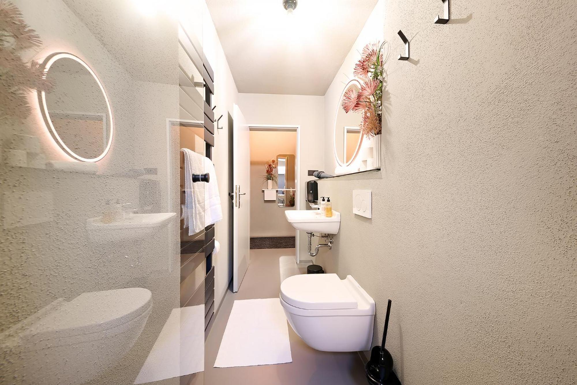 Xzllenz Kueche Bad S-Bahn Parken Smart-Tv Wellbeing Apartamento Neunkirchen am Sand Quarto foto